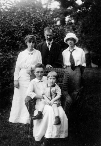 Charles Davenport and Family, circa 1920